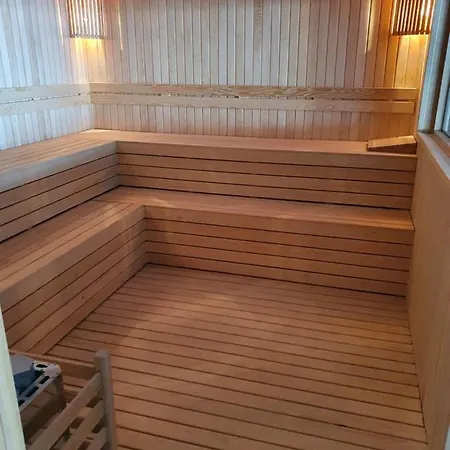 A Dream House With A Dream View In Royal Park Apartment *