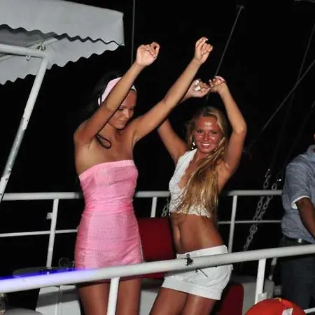 A Dream House With A Dream View In Royal Park 아파트