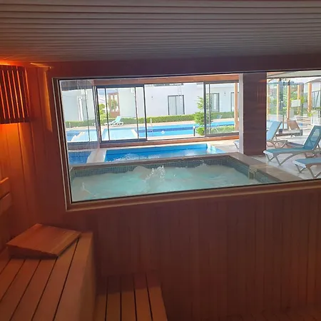 A Dreamy Luxury One-bedroom With Special Views Of The Forest, Sea And Sunset Apartamento *