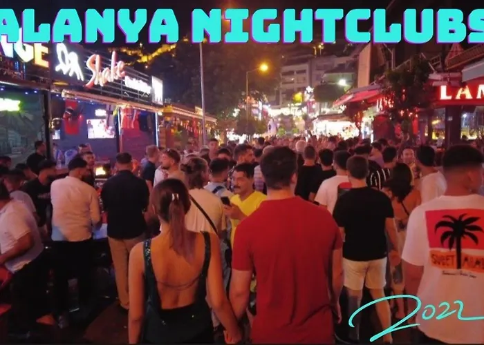 A Dream House With A Dream View In Royal Park Αλάνια